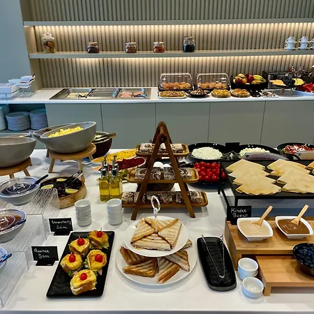 Hotell Asters Ksamil